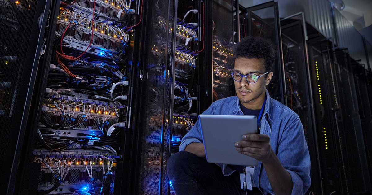 Expert IT dans un centre de données